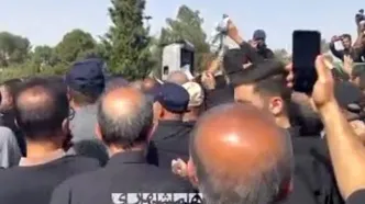 پیکر سردار حاجی‌زاده وارد قطعه مدافعان حرم شد
