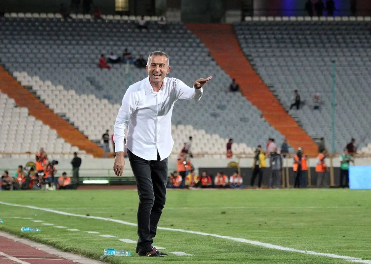 فراز کمالوند از نفت آبادان جدا شد