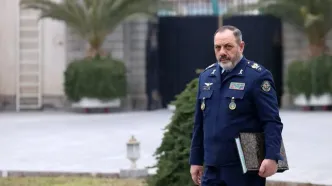 وزیر دفاع وارد باکو شد