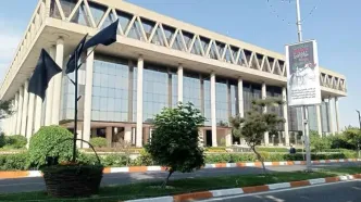 انتقاد روزنامه اصولگرا از صداوسیما: بسیاری از کارشناسان تلویزیون سفارشی و تکراری اند