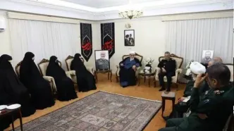 رئیس دفتر رهبری انقلاب با خانواده شهید سلامی دیدار‌ کرد