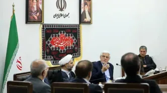 هشدار جدی عارف به محتکران/ در صورت نیاز انبارهای مملو از کالا را باز می‌کنیم و با قیمت مصوب به دست مردم خواهیم رساند