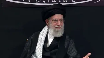 تصویری از حضور رهبر انقلاب در تخت جمشید
