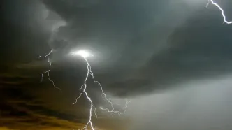 رگبار و رعدوبرق در مناطقی از تهران و البرز