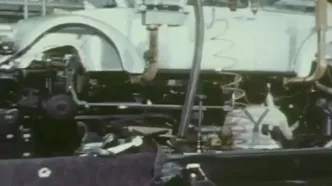 ببینید؛ سفر در زمان؛ مراحل تولید فولکس قورباغه ای در سال 1970 در آلمان