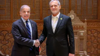 نخست‌وزیر پاکستان با پزشکیان دیدار کرد