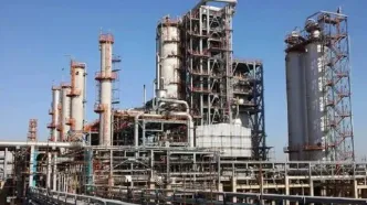 مهار کامل حریق در پالایشگاه نفت آبادان؛ خرابکاری در کار نیست