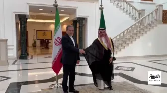 ببینید؛ استقبال وزیر خارجه عربستان از عراقچی در جده