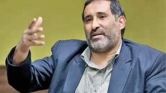 یک مقام صداوسیمای: به تک تک این ۱۸۰ نفر حاضر در بیانیه اقتصاددانان مشکوکم؛ باید تسویه عناصر دانشگاهی را از همین جمع شروع کرد