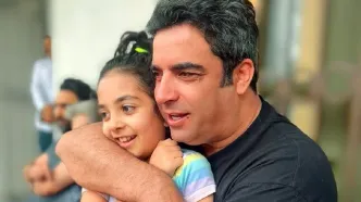 عکس صمیمی منوچهر هادی با مادر و دخترش