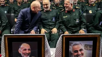 تصویری از سپهبد شهید حاج حسین سلامی در کنار قالیباف و سرلشکر پاکپور