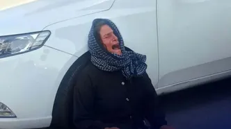التماس مادر قاتل به مادر الهه مقابل دادگاه