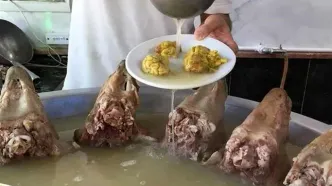 ویدئو جدید از دزدی عجیب کله‌پاچه در یک طباخی!