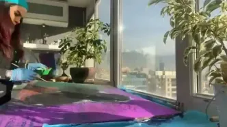 دکوراسیون ایرانی پسند و شیک سارا خوئینی ها برادر زن سابق بهروز وثوقی / از شومینه دیواری تا ویوی ابدی آشپرخانه خانم بازیگر!