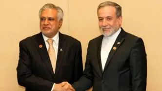 گفت‌وگوی عراقچی و همتای پاکستانی در چین