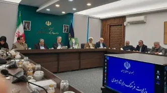 بررسی نقش‌ اصحاب فرهنگ در ایجاد همبستگی اجتماعی