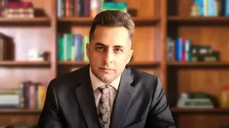 رضا نصری: این هم از شعار «اول آمریکا»!