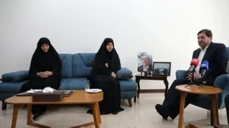 ابلاغ پیام رهبری انقلاب به خانواده شهید فریدون عباسی
