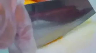 ببنیید؛ غذای خیابانی در تایوان؛ برش آناناس و انبه و تهیه اسموتی و بستنی با آن‌ها در تایپه