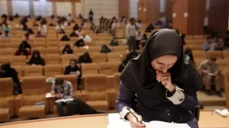 900 امضا برای تعویق یک آزمون
