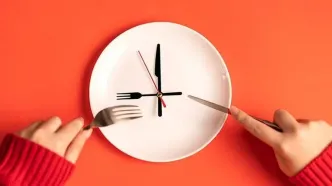 چه زمانی شام بخوریم که چاق نشویم؟