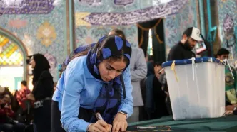 نقش برگزاری انتخابات در ایران بر افزایش یا کاهش تورم