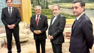 وزیر خارجه پاکستان از دیدارش با عراقچی خبر داد