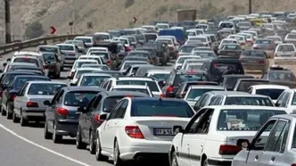 ترافیک در محور هراز نیمه سنگین تا سنگین است