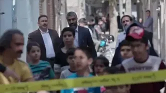 نماهنگ ساعت دیواری با صدای محسن چاوشی و بازی پژمان جمشیدی
