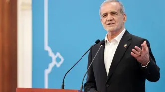 پزشکیان: قم می‌تواند قطب فرودگاهی بین‌المللی کشور شود