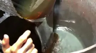 ببینید؛ رنگ چگونه در کارخانه ساخته می شود؟