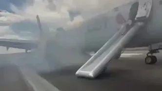 آتش‌سوزی در هواپیمای مسافربری بوئینگ ٧٣٧ آمریکا