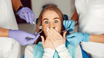 لحظه هولناک انفجار دستگاه دندانپزشکی در دهان بیمار