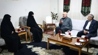 حضور رئیس مجلس در منزل سرلشکر شهید کاظمی