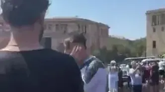 فیلم حمله آبکی هوادار پرسپولیس به مدیرعامل تراکتور!