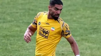 مهاجم پرسپولیسی در آستانه پوشیدن پیراهن استقلال!