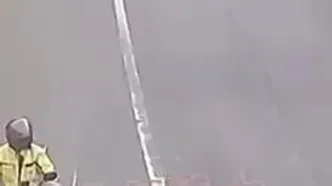 فیلم لحظه باورنکردنی هل دادن ویلچر توسط کامیون در چین
