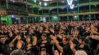 عزاداری باشکوه مردم با نوحه یزدی