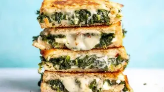 طرز تهیه ساندویچ اسفناج و پنیر برای روزهای شلوغ