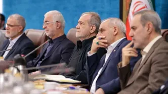 پزشکیان: تفویض اختیار به استانداران را رها نمی‌کنیم؛ هر استاندار رئیس جمهور استان خود باشد
