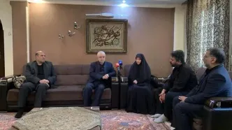 بنیاد شهید به طور جد حقوق خانواده‌های شهدا را دنبال می‌کند