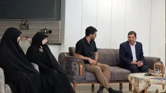 دیدار دستیار رهبری انقلاب با خانواده شهید محمود باقری