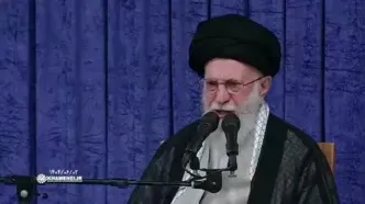 رهبر انقلاب: این آقایی که امروز در آمریکا سر کار است مسئله را لو داد، آن هدف حقیقی را روشن کرد؛ گفت«ما مقابله‌مان با ایران، با ملت ایران، برای این است که ایران گوش‌به‌فرمان آمریکا باشد.»