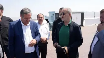 تصاویری از بازدید پزشکیان از دریاچه ارومیه