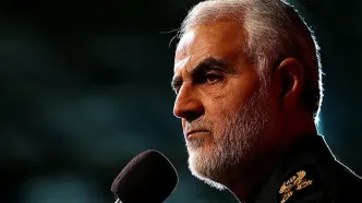سفر به تاریخ؛ کوهنوردی «سردار سلیمانی» در کنار «رهبر انقلاب» در کرمان؛ سال 1384/ عکس