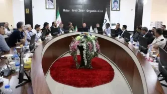 نشست فعالان اقتصادی ماکو با معاونین و مدیران دبیرخانه شورایعالی