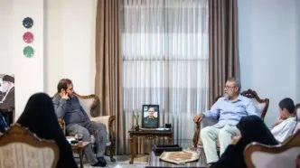 دیدار لاریجانی با خانواده شهیدان محرابی و شادمانی
