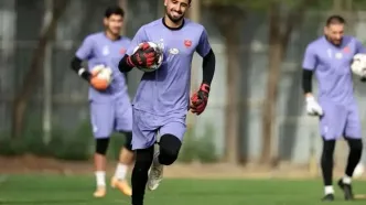 خداحافظی رسمی دروازه بان پرسپولیس + عکس