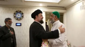 تصاویر؛ عیادت سید حسن خمینی از سید محمود علوی