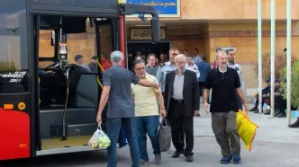 واکنش مصطفی تاجزاده به انتشار عکسی از انتقال وی و سایر زندانیان به زندان اوین